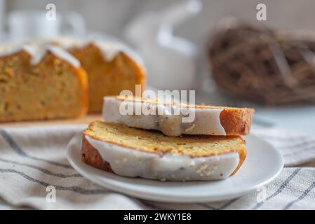 gâteau éponge de carotte fait maison Banque D'Images