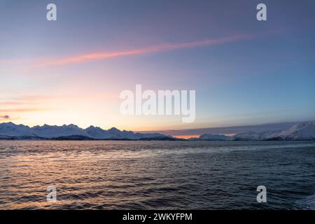 Europe, Norvège, Tromso, comté de Troms, les îles et les paysages de montagne autour de la péninsule de Lyngen Banque D'Images