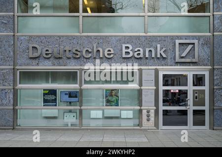 Deutsche Bank filiale, Kurfürstendamm, Charlottenburg, Charlottenburg-Wilmersdorf, Berlin, Deutschland *** Deutsche Bank branch, Kurfürstendamm, Charlottenburg, Charlottenburg Wilmersdorf, Berlin, Allemagne Banque D'Images