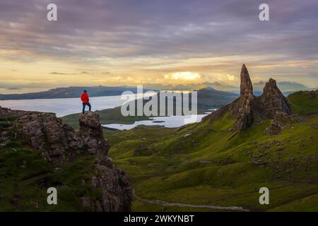 Lever du soleil avec vue sur le vieil homme de Stor et paysage de scottisch - île de Skye, Écosse Banque D'Images