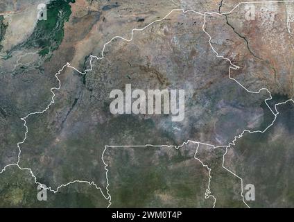 Image satellite couleur du Burkina Faso et des pays voisins, avec frontières. Banque D'Images
