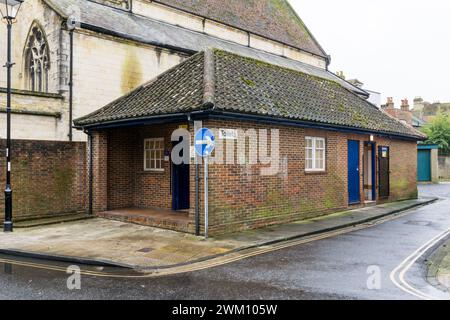 Toilettes publiques dans Tower Street, Chichester. Banque D'Images