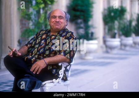 3831971 Danny DeVito (Lido de Venise add.info.:, Festival du film de Venise 1994. Acteur américain Danny DeVito / Lido di Venezia, Mostra del Cinema di Venezia 1994. L'attore Danny DeVito) ; © Marcello Mencarini. Tous droits réservés 2024. Banque D'Images