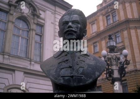 4065603 BUDAPEST, buste et poète Sandor Petofi ; (add.info.: Budapest 1989 BUDAPEST, Busto del poeta Sandor Petofi) ; © Marcello Mencarini. Tous droits réservés 2024. Banque D'Images