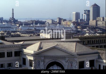 4065851 GÊNES, vue panoramique avec la gare Porta principe au premier plan ; (add.info.: GÊNES, vue panoramique avec la gare Porta principe au premier plan GÊNES, panorama con la stazione Porta principe in primo piano) ; © Marcello Mencarini. Tous droits réservés 2024. Banque D'Images