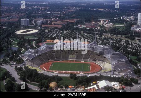 4066489 stade olympique DE MUNICH ; (add.info.: stade olympique DE MUNICH MONACO di BAVIERA, Stadio olimpico) ; © Marcello Mencarini. Tous droits réservés 2024. Banque D'Images