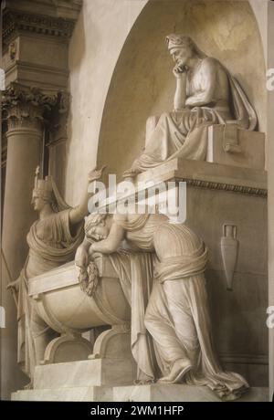 4069217 Florence, monument à Dante Alighieri dans l'église Santa Croce. Giacomo Leopardi s'en est inspiré pour composer le poème au-dessus du monument à Dante (photo) ; (add.info.: Florence ; Florence, Italie ; italie, Italie, Chiesa di Santa CroceLife of Giacomo Leopardi / Vita di Giacomo Leopardi Firenze, monumento a Dante Alghieri nella chiesa di Santa Croce. A esso si ispirà² Giacomo Leopardi per comporre canzone Sopra il monumento di Dante) ; © Marcello Mencarini. Tous droits réservés 2024. Banque D'Images