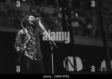 MME4703046 Portrait du chanteur et guitariste jamaïcain de reggae Bob Marley. 1980 ; (add.info.: Portrait du chanteur et guitariste jamaïcain de reggae Bob Marley. 1980) ; © Marcello Mencarini. Tous droits réservés 2023. Banque D'Images