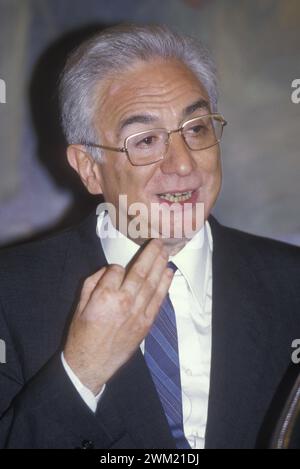 MME4760344 Président de la République italienne Francesco Cossiga (1985)/il presidente della Repubblica Francesco Cossiga (1985) - ; (add.info.: Président de la République italienne Francesco Cossiga (1985)/il presidente della Repubblica Francesco Cossiga (1985) -) ; © Marcello Mencarini. Tous droits réservés 2024. Banque D'Images