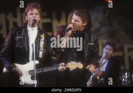 MME4777737 Paul Waaktaar-Savoy et Morten Harket, guitariste et chanteur du groupe pop norvégien a-ah (1991)/Paul Waaktaar-Savoy e Morten Harket, chitarrista e voce della pop groupe norvegese a-ha - ; (add.info.: Paul Waaktaar-Savoy et Morten Harket, guitariste et chanteur du groupe pop norvégien a-ah (1991)/Paul Waaktaar-Savoy e Morten Harket, chitarrista e voce della pop groupe norvegese a-ha -) ; © Marcello Mencarini. Tous droits réservés 2024. Banque D'Images