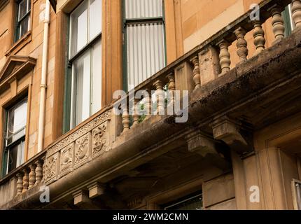 Balcons et détails architecturaux des bâtiments et intérieurs de l'Université de Glasgow en Écosse Banque D'Images