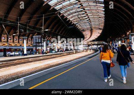 Gare ferroviaire de York. York, Yorkshire du Nord, Yorkshire et Humber, Angleterre, Royaume-Uni, Europe Banque D'Images