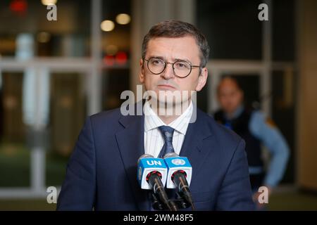NY, États-Unis. 22 février 2024. Nations Unies, New York, États-Unis, 23 février 2024 - Dmytro Kuleba, ministre des Affaires étrangères de l'Ukraine presser aujourd'hui au siège des Nations Unies à New York. Photo : Luiz Rampelotto/EuropaNewswire.usage éditorial seulement. Non destiné à UN USAGE commercial ! (Crédit image : © Luiz Rampelotto/ZUMA Press Wire) USAGE ÉDITORIAL SEULEMENT! Non destiné à UN USAGE commercial ! Banque D'Images