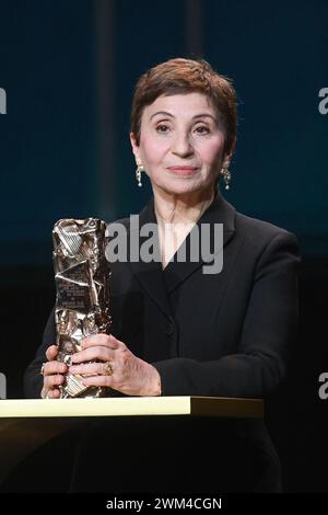 Berlin, Allemagne. 23 février 2024. Ariane Ascaride présente aux 49e César film Awards à L'Olympia, à Paris, France, le 23 février 2024. Photo par Aurore Marechal/ABACAPRESS.COM crédit : Abaca Press/Alamy Live News Banque D'Images