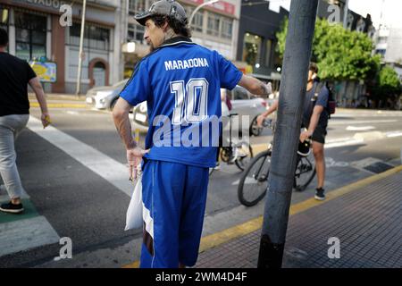 France. 22 février 2024. © PHOTOPQR/VOIX DU NORD/PIERRE Rouanet ; 22/02/2024 ; Buenos Aires, le 22/02/2024. Le centre ville de Buenos Aires, capitale de l'Argentine (Argentine). Football, Maradona. PHOTO PIERRE Rouanet LA VOIX DU NORD Argentina ; Buenos Aires, 22/02/2024. Le centre-ville de Buenos Aires, capitale de l'Argentine (Argentine). Crédit : MAXPPP/Alamy Live News Banque D'Images