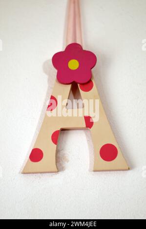 Lettre A sur le mur, la première lettre et la première lettre voyelle de l'alphabet latin, utilisé dans l'alphabet anglais moderne, les alphabets des autres W. Banque D'Images