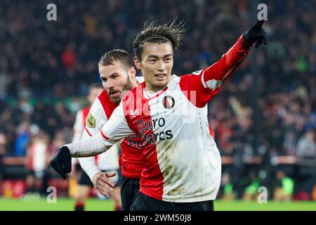 ROTTERDAM, PAYS-BAS - 18 FÉVRIER : Ayase Ueda (Feyenoord Rotterdam) marque mais le but est rejeté lors du match Eredivisie du SC Feyenoord and Banque D'Images