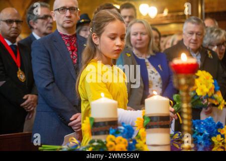 Londres, Angleterre, Royaume-Uni. 24 février 2024. Le Service de prière œcuménique interreligieux a eu lieu dans la cathédrale ukrainienne de Londres à l'occasion du deuxième anniversaire de l'invasion russe de l'Ukraine. (Crédit image : © Tayfun Salci/ZUMA Press Wire) USAGE ÉDITORIAL SEULEMENT! Non destiné à UN USAGE commercial ! Crédit : ZUMA Press, Inc/Alamy Live News Banque D'Images