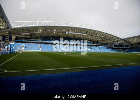 Brighton et Hove, Royaume-Uni. 24 février 2024. *** Lors du match de premier League entre Brighton et Hove Albion et Everton au American Express Community Stadium, Brighton et Hove, en Angleterre, le 24 février 2024. Photo de Steve Ball. Utilisation éditoriale uniquement, licence requise pour une utilisation commerciale. Aucune utilisation dans les Paris, les jeux ou les publications d'un club/ligue/joueur. Crédit : UK Sports pics Ltd/Alamy Live News Banque D'Images