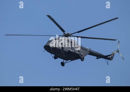 Chiangmai, Thaïlande - 11 novembre 2023 : Sikorsky UH-60L/M/A Blackhawk de l'armée royale thaïlandaise. Banque D'Images