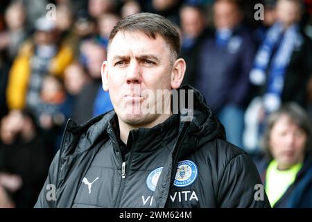 Le manager de Stockport County Dave Challinor lors du match de Sky Bet League 2 entre Stockport County et Swindon Town au Edgeley Park Stadium, Stockport, samedi 24 février 2024. (Photo : Mike Morese | mi News) crédit : MI News & Sport /Alamy Live News Banque D'Images