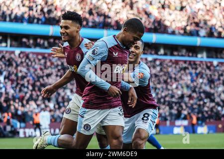 Birmingham, Royaume-Uni. 24 février 2024. Birmingham, Angleterre, 24 février 2024 : célébration après Leon Bailey (31 Aston Villa) a marqué le quatrième but de Villa lors du match de premier League entre Aston Villa et Nottingham Forest à Villa Park à Birmingham, Angleterre (Natalie Mincher/SPP) crédit : SPP Sport Press photo. /Alamy Live News Banque D'Images