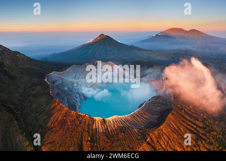 Vue aérienne de Kawah Ijen, Indonésie Banque D'Images