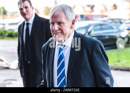 Oldham le samedi 24 février 2024. Joe Royle lors du match de la Ligue nationale Vanarama entre Oldham Athletic et Kidderminster Harriers à Boundary Park, Oldham le samedi 24 février 2024. (Photo : Phill Smith | mi News) crédit : MI News & Sport /Alamy Live News Banque D'Images