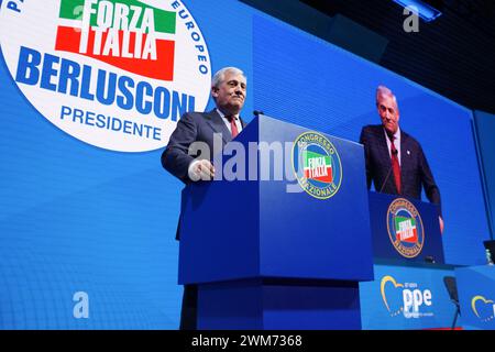 Rome, Italie. 24 février 2024. Palazzo dei Congressi, Rome, Italie, 24 février 2024, Antonio Tajani, Forza Italia Antonio Tajani est élu secrétaire du parti Forza Italia - crédit : Live Media Publishing Group/Alamy Live News Banque D'Images