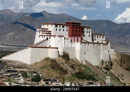 Shigatse Dzong rénové Banque D'Images