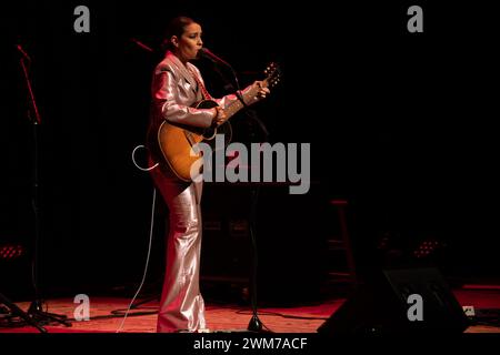 Fort Lauderdale, États-Unis. 23 février 2024. Gaby Moreno se produit à Fort Lauderdale, en Floride, le 23 février 2024. Les tournées guatémaltèques primées aux Grammy Awards, chanteuse-compositrice et guitariste en soutien à son dernier album. (Photo de Geoffrey Clowes/Sipa USA) crédit : Sipa USA/Alamy Live News Banque D'Images