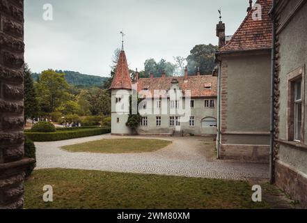 Château de Beregvár aka Palais des Comtes Schönborn un jour nuageux. Ancien bâtiment en Transcarpathie. Banque D'Images