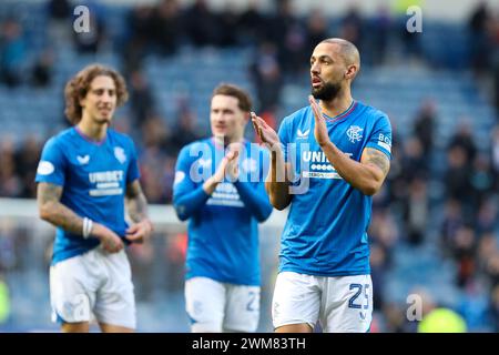 Glasgow, Royaume-Uni. 24 février 2024. Les Rangers FC ont joué au Heart of Midlothian FC lors d'un match de premier rang écossais au Ibrox Stadium, Glasgow, Écosse, Royaume-Uni. À ce moment-là, les Rangers sont en première place de la ligue et à 2 points d'écart de leurs rivaux les plus proches, le Celtic. Les coeurs sont assis troisième, donc c'est un jeu important pour les deux équipes. Crédit : Findlay/Alamy Live News Banque D'Images