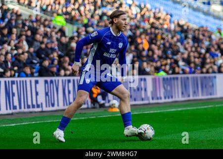 Cardiff, Royaume-Uni. 24 février 2024. Josh Bowler de Cardiff City en action lors du match de championnat EFL Skybet, Cardiff City v Stoke City au Cardiff City Stadium de Cardiff, au pays de Galles, samedi 24 février 2024. Cette image ne peut être utilisée qu'à des fins éditoriales. Usage éditorial uniquement, photo par crédit : Andrew Orchard sports Photography/Alamy Live News Banque D'Images