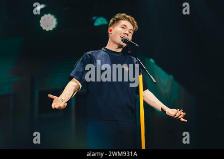 Milan, Italie. 25 février 2024. Alfa en concert au Mediolanum Forum, Milan, Italie. Crédits : Marco Arici/Alamy Live news Banque D'Images