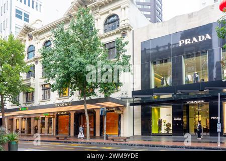 Magasins Bvlgari et Prada, Queen Street, quartier central des affaires, Auckland, Nouvelle-Zélande Banque D'Images