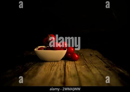 Pomodoro di Pachino : belle tomate italienne fraîche Banque D'Images