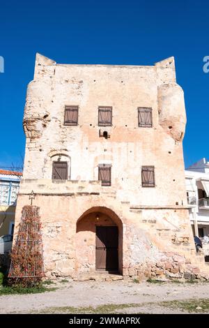 Grèce, Golfe Saronique, Western Sporades, Aegina sur 2023-01-13. L'île d'Egine dans le golfe Saronique, une ville athénienne au coeur de la mer Égée se Banque D'Images