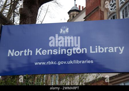 North Kensington Library, Ladbroke Grove, Royal Borough of Kensington and Chelsea, Londres, Royaume-Uni Banque D'Images