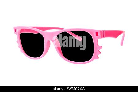 Lunettes de soleil noires avec cadre rose ou jantes de lunettes pour dame et enfant est isolé sur fond blanc avec chemin de clipping. Lunettes de soleil mode Banque D'Images