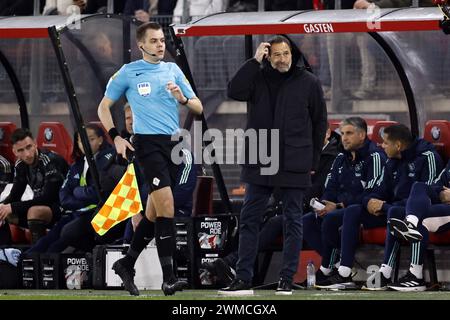 ALKMAAR - Ajax entraîneur John va't Schip lors du match néerlandais Eredivisie entre l'AZ Alkmaar et l'Ajax Amsterdam au stade AFAS le 25 février 2024 à Alkmaar, aux pays-Bas. ANP MAURICE VAN STEEN Banque D'Images