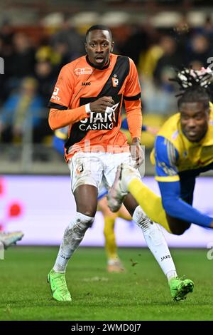 Souleymane Anne (22 ans) de Deinze photographié lors d'un match de football entre le KV RS Waasland SK Beveren et le KMSK Deinze lors de la 23ème journée de la saison Challenger Pro League 2023-2024 , le vendredi 23 février 2024 à Beveren-Waas , Belgique . PHOTO SPORTPIX | David Catry Banque D'Images