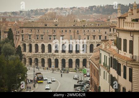 Théâtre Marcellus Théâtre romain commencé par Jules César et datant d'avant le Colisée Rome, Italie. Banque D'Images