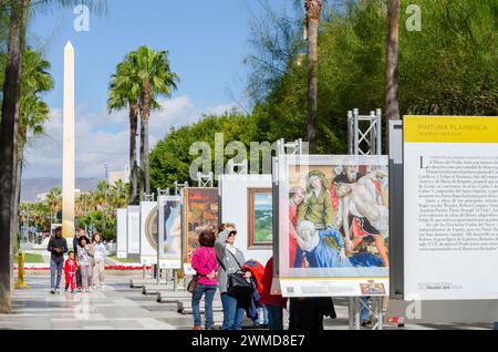 ALMERIA, ESPAGNE - 24 FÉVRIER 2024 présentation de cinquante peintures grandeur nature qui sont des répliques des peintures les plus importantes des collections de th Banque D'Images