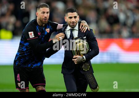 Madrid, Espagne. 25 février 2024. Ilia Topuria lors du match de Liga entre le Real Madrid et le Sevilla FC a joué au stade Santiago Bernabeu le 25 2024 février à Madrid, en Espagne. (Photo de Cesar Cebolla/PRESSINPHOTO) crédit : AGENCE SPORTIVE PRESSINPHOTO/Alamy Live News Banque D'Images