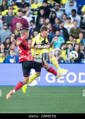 Nashville, Tennessee, États-Unis. 25 février 2024. L'attaquant de Nashville SC Ethan Zubak (11 ans) garde la possession du ballon pendant son match à Nashville. (Crédit image : © Camden Hall/ZUMA Press Wire) USAGE ÉDITORIAL SEULEMENT! Non destiné à UN USAGE commercial ! Crédit : ZUMA Press, Inc/Alamy Live News Banque D'Images