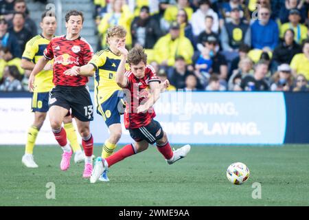 Nashville, Tennessee, États-Unis. 25 février 2024. Daniel Edelman (75), milieu de terrain des Red Bulls de New York, voyage pendant son match à Nashville. (Crédit image : © Camden Hall/ZUMA Press Wire) USAGE ÉDITORIAL SEULEMENT! Non destiné à UN USAGE commercial ! Crédit : ZUMA Press, Inc/Alamy Live News Banque D'Images