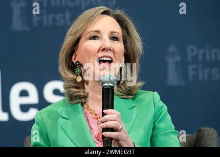 Washington, États-Unis. 25 février 2024. Barbara Comstock, ancienne représentante des États-Unis, s'exprimant lors du Sommet Principles First qui a lieu à l'hôtel Conrad à Washington, DC crédit : SOPA images Limited/Alamy Live News Banque D'Images