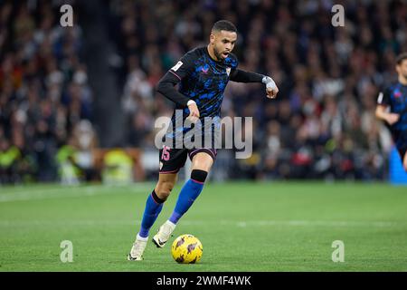 Madrid, Espagne. 25 février 2024. Youssef en-Nesyri du Sevilla FC en action lors du match de football LaLiga EA Sports week 26 entre le Real Madrid CF et le Sevilla FC au stade Santiago Bernabeu. Score final : Real Madrid CF-Sevilla FC 1-0 crédit : SOPA images Limited/Alamy Live News Banque D'Images