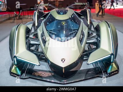 Genève, Genève, Suisse. 26 février 2024. Genève Suisse, 26/2024 : présentation de la nouvelle Lamborghini Rambo V12 Vision Gran Turismo lors des journées presse du salon international de l'automobile de Genève 2024. Le salon international de l’automobile de Genève 2024a eu lieu dans le parc des expositions de la célèbre ville de Genève en Suisse, qui est situé sur les rives du lac Léman et à proximité de l’aéroport international. Crédit : ZUMA Press, Inc/Alamy Live News Banque D'Images